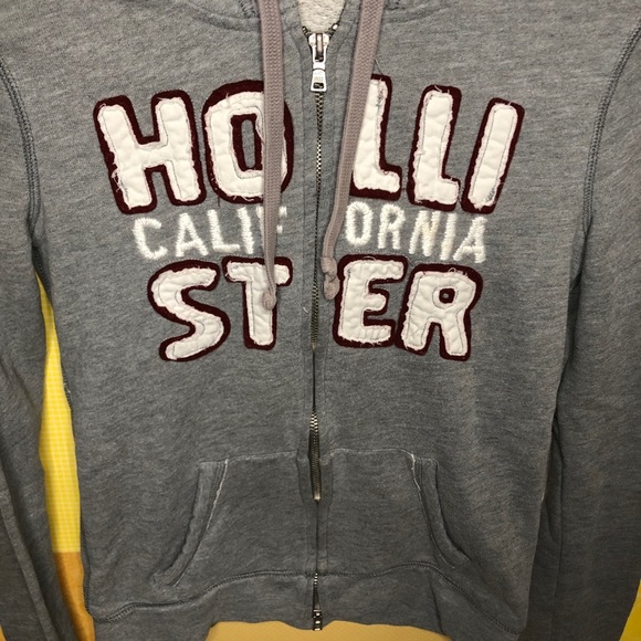 Hollister Zip Up Hoodie Size Small - Picture 6 of 6